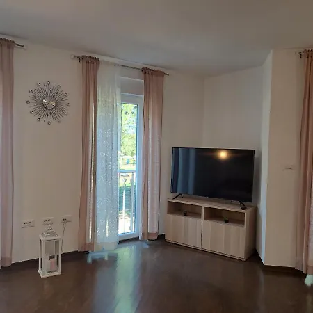 Apart Centar Umag Edda Joakima Rakovca 7 E 52470-Umag Exterior photo
